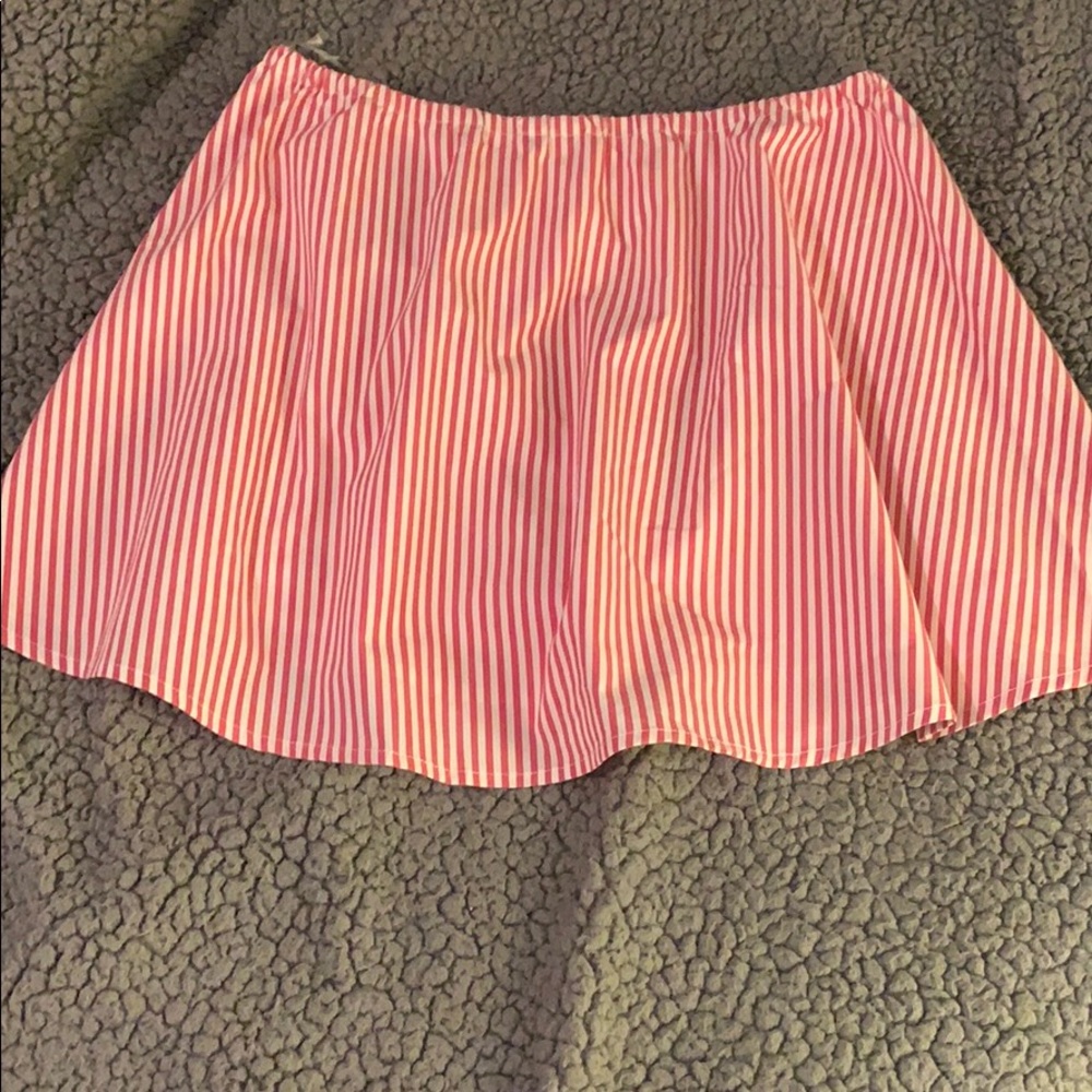 Boutique strapless red striped top